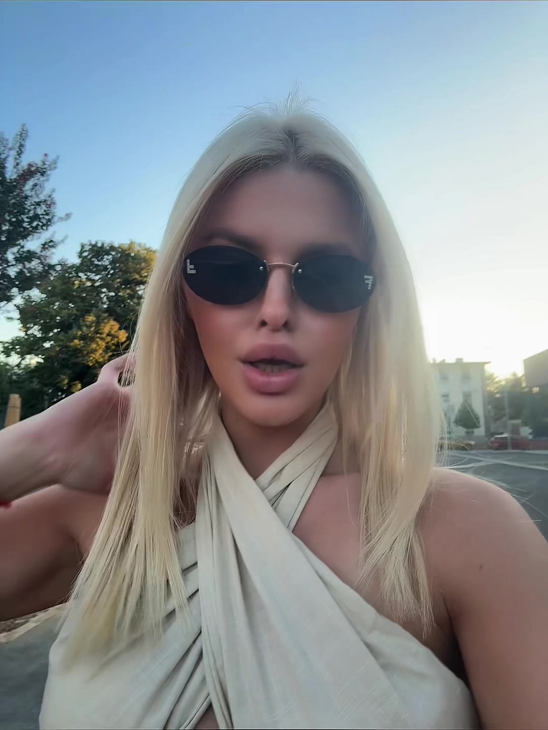 @𝒥