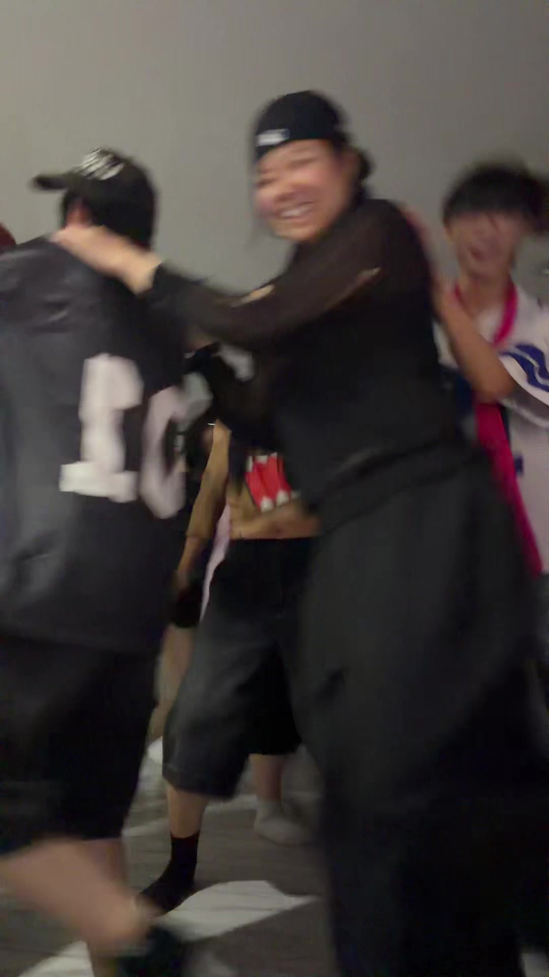 @momo