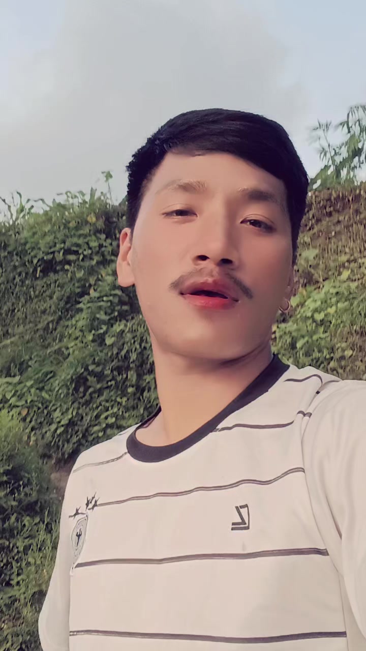 @ANJAN MAGAR💋💋♥️