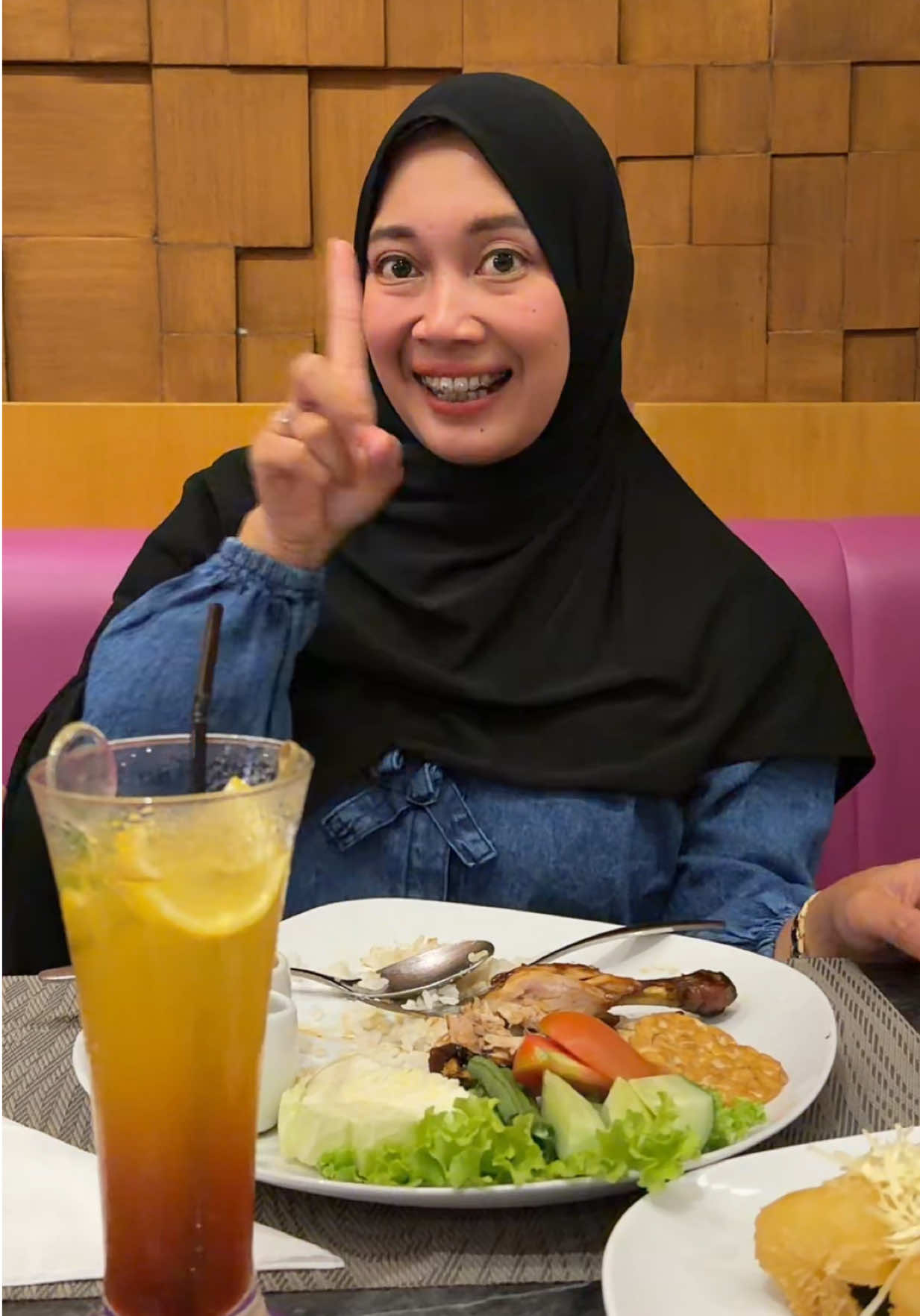 @Nur Isty