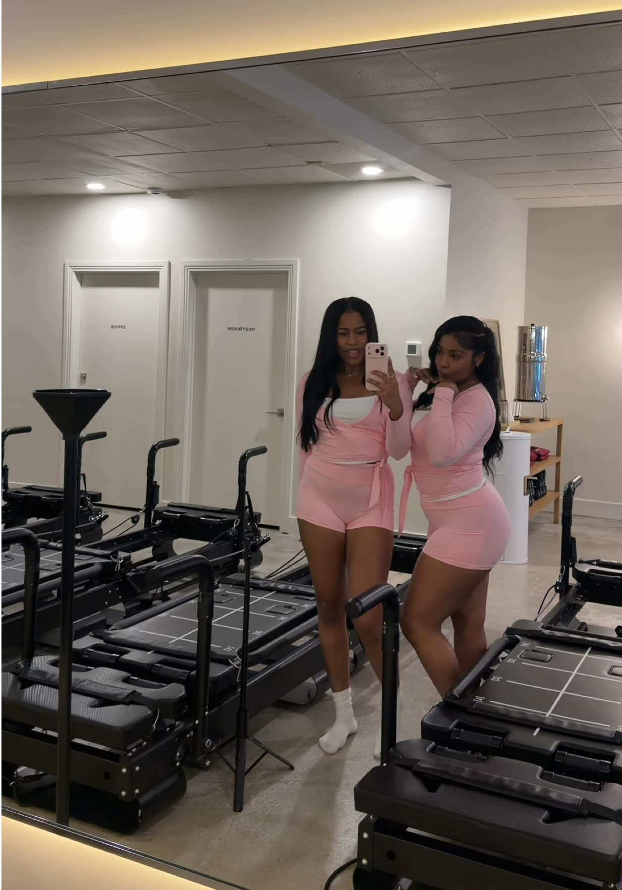 @Chyna | Hairstylist + Mentor