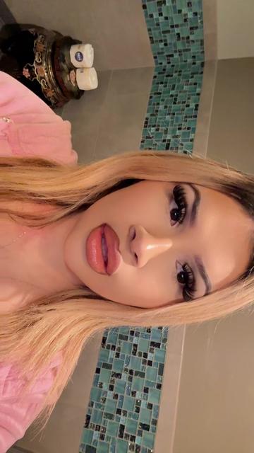 @Pretty Emily 🌷🎀🫦🍓👸🏻