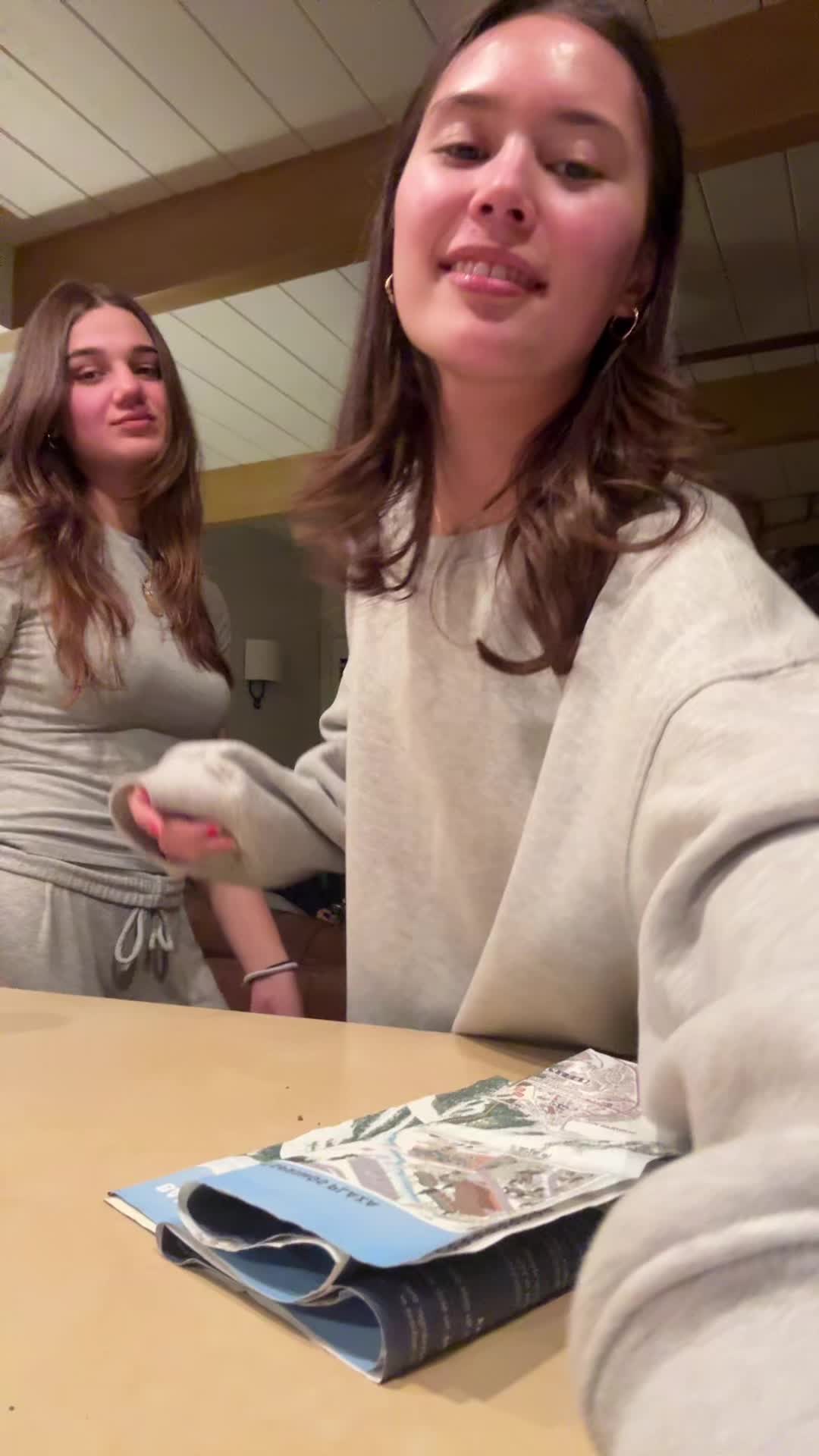 @crazyava2005