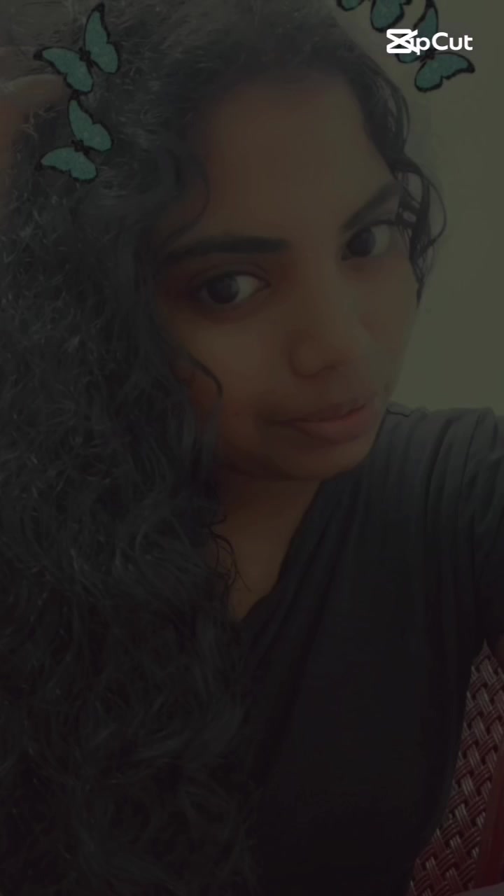 @👸Dharshi💕❄
