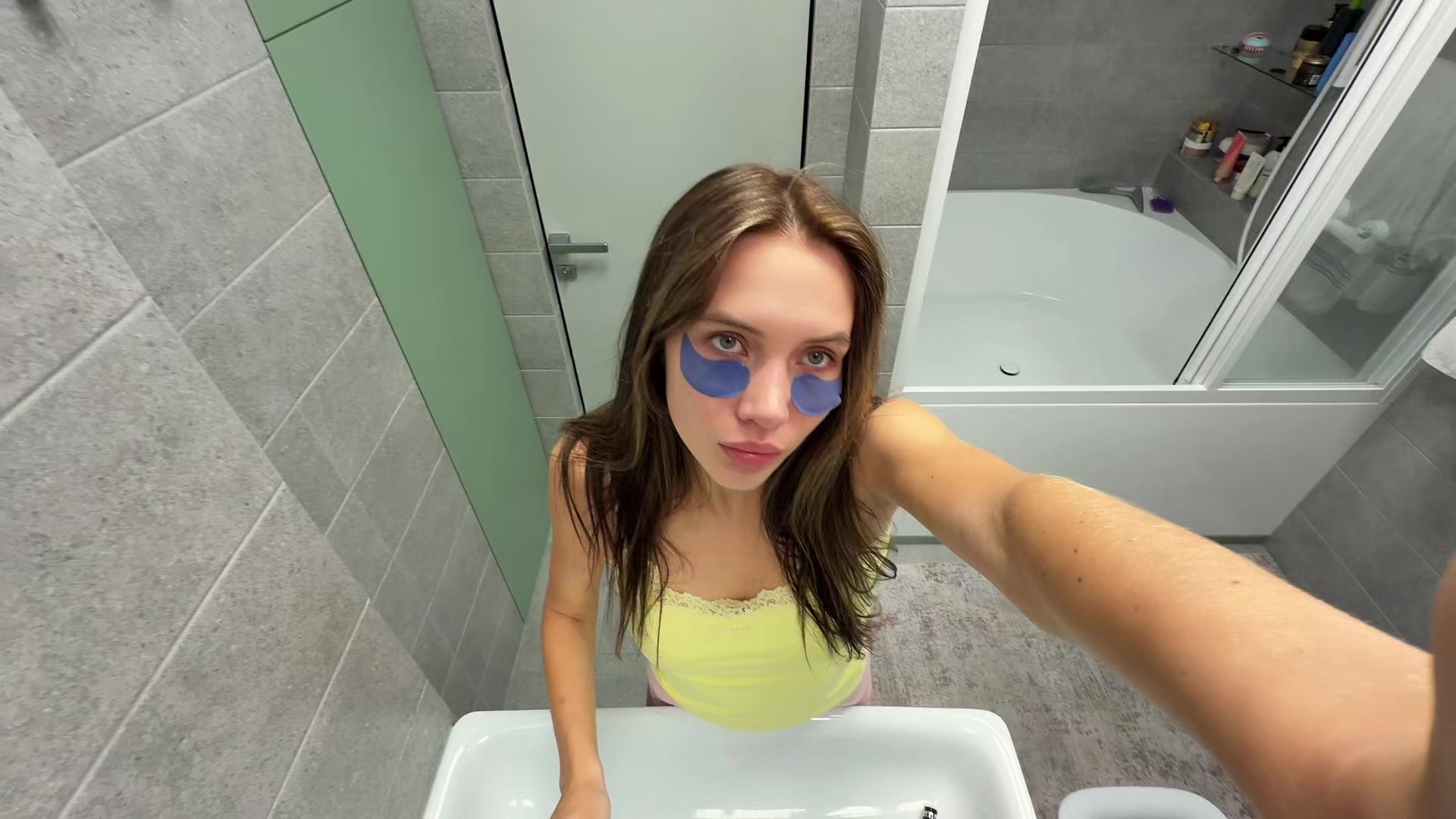 @Rayana