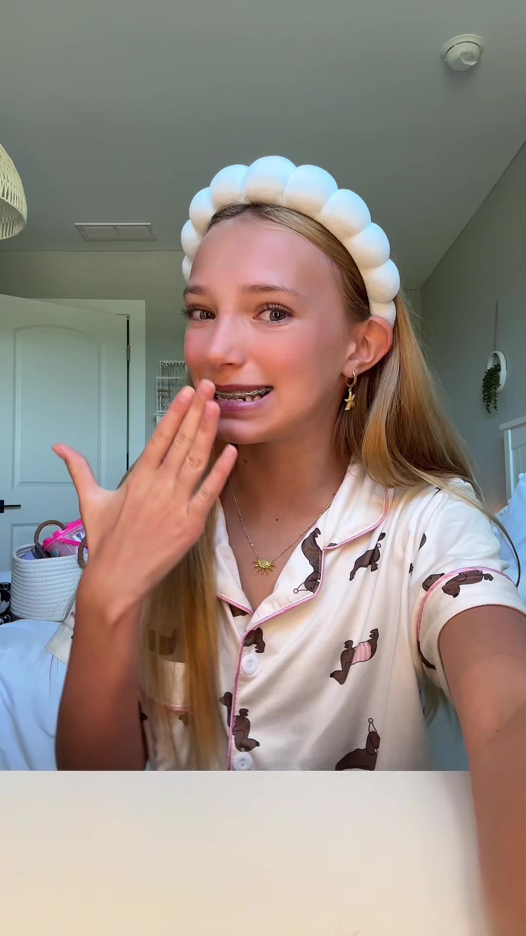 @𝑎𝑑𝑑𝑖🌞🐠💐🐬🏄&zwj;♀️😇💝🐚🌷