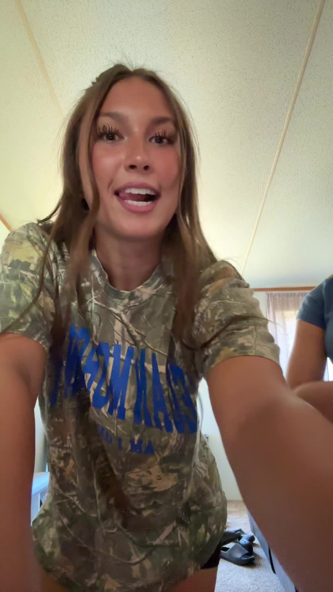 @itskhlo