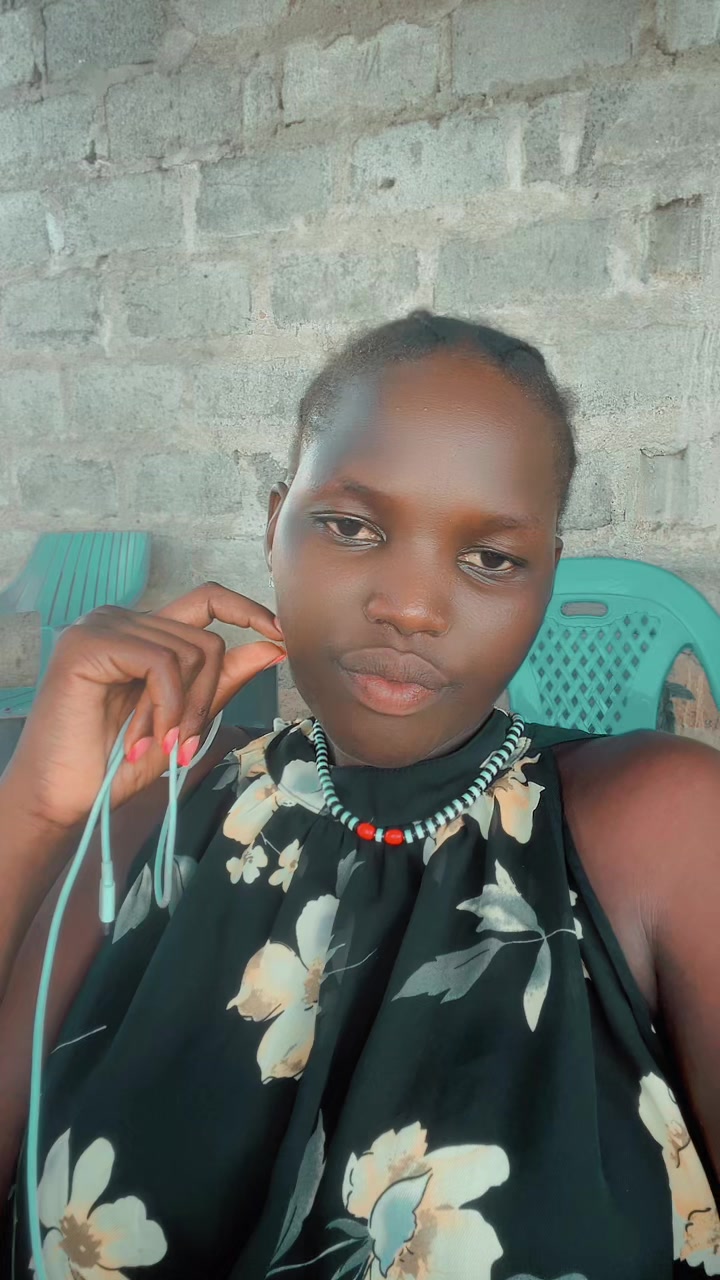 @Ayena Monique 🦋🇸🇸🥂🇺🇬🦋