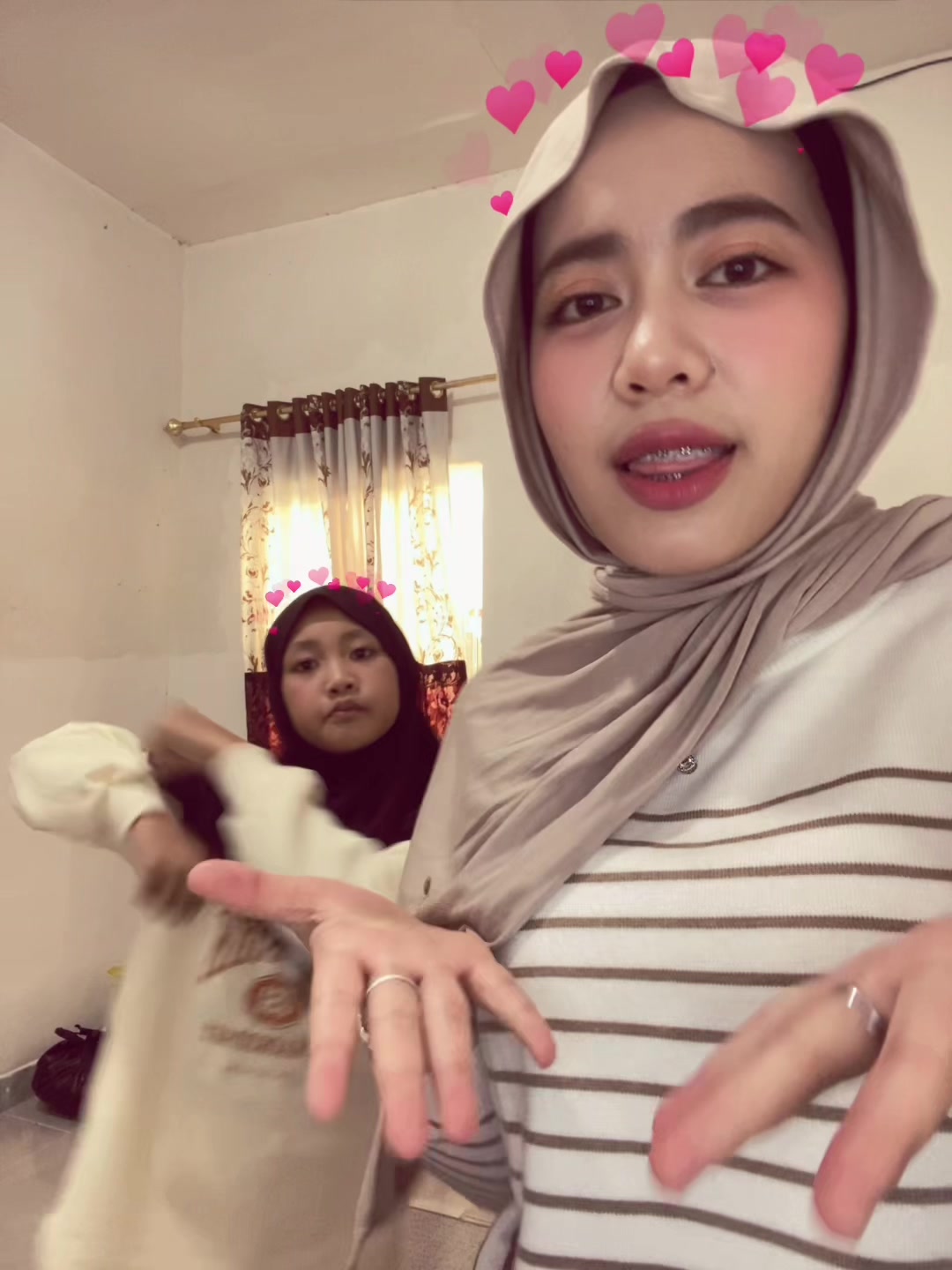 @sya