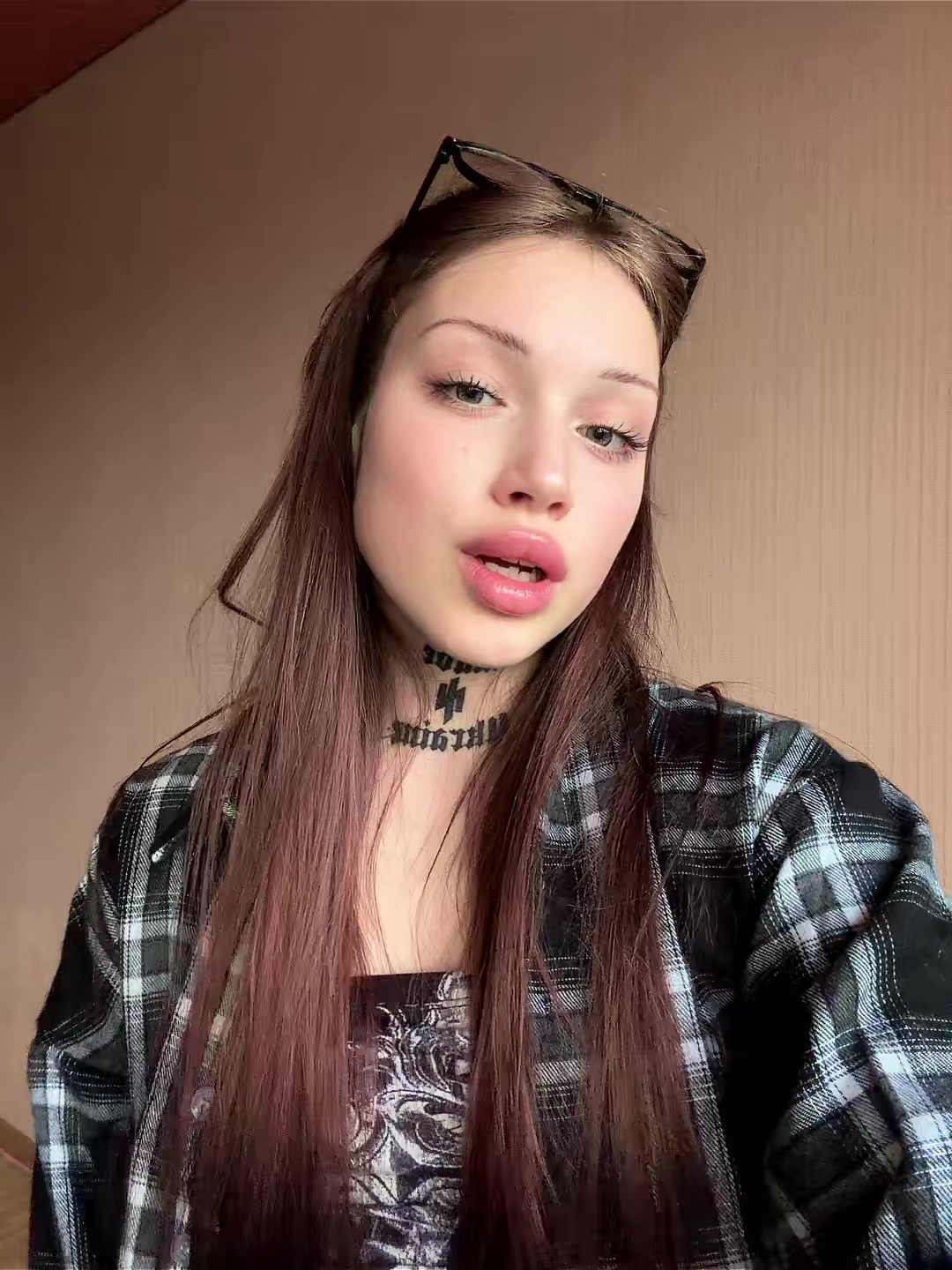 @Скінуха?