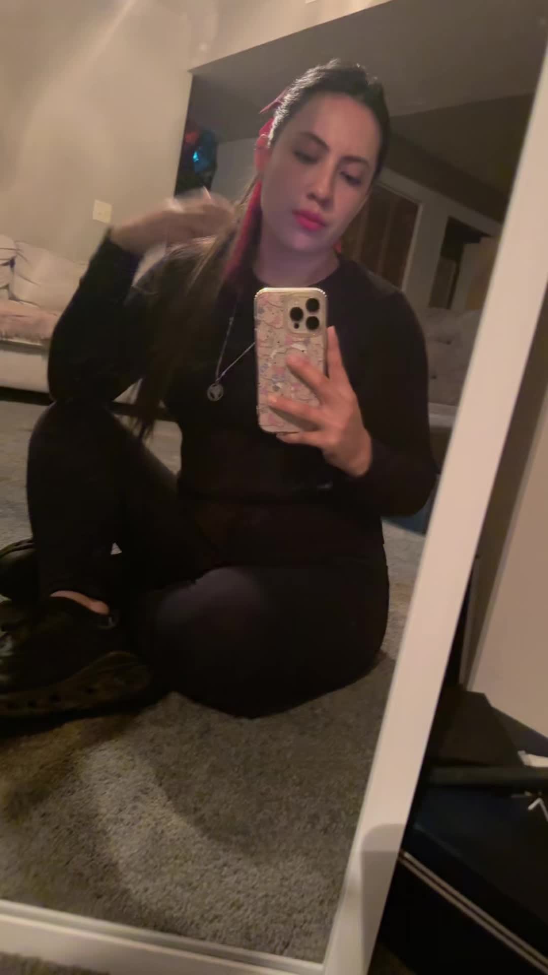 @Alejandra Castro ✨