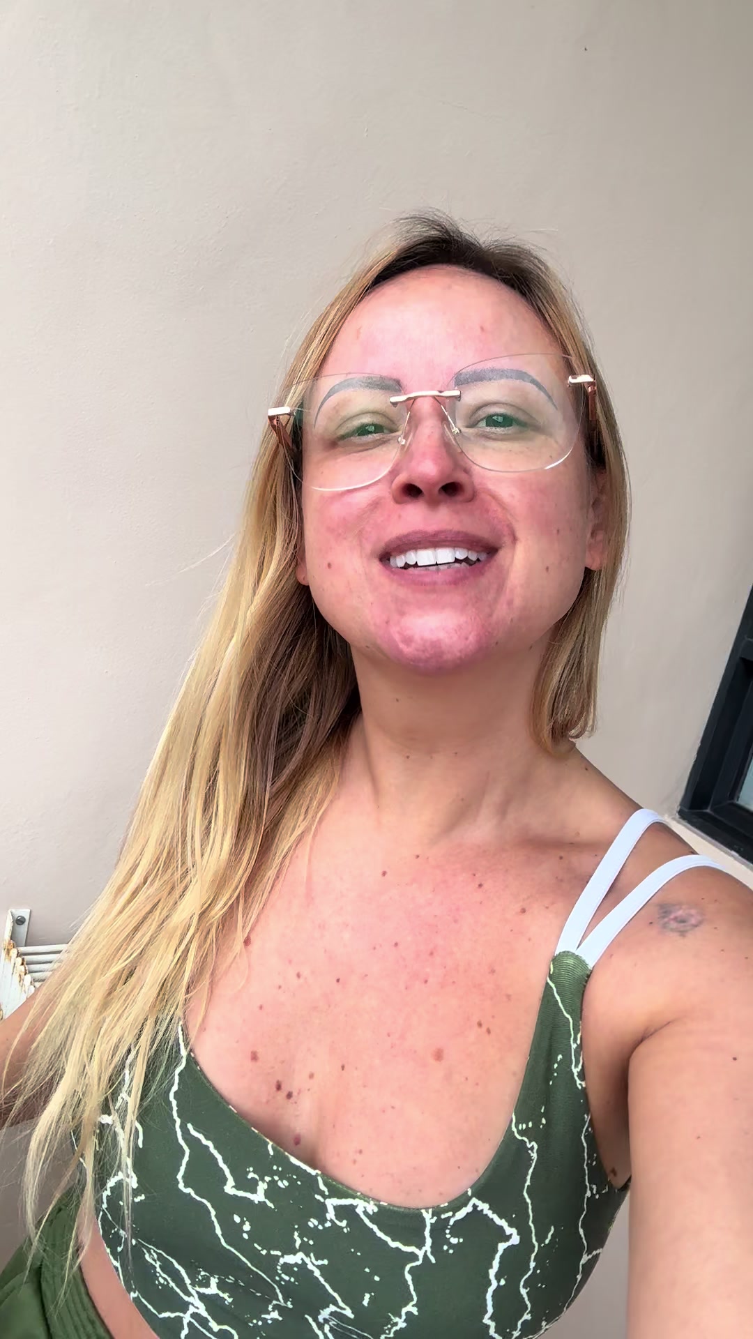 @AnaCLesnik