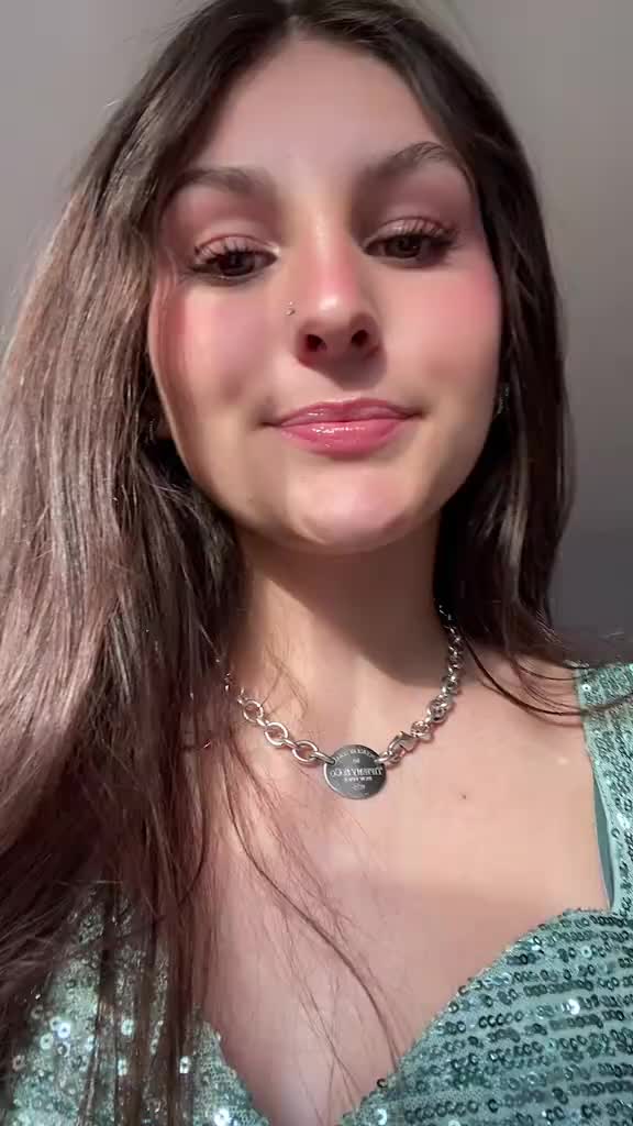 @Ava (Link In Bio 😘)