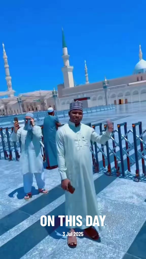 @SIRAJO ZAKARI 111