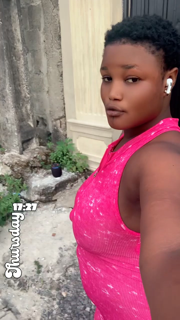 @Anikeade💕💕🥹