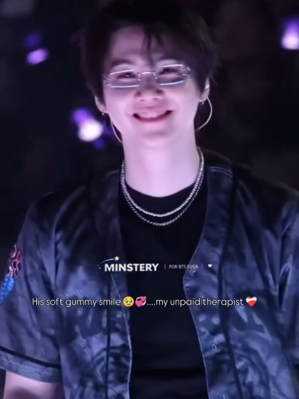 @𝐁𝐓𝐒 𝐆𝐚𝐥𝐥𝐞𝐫𝐲 🇵🇰