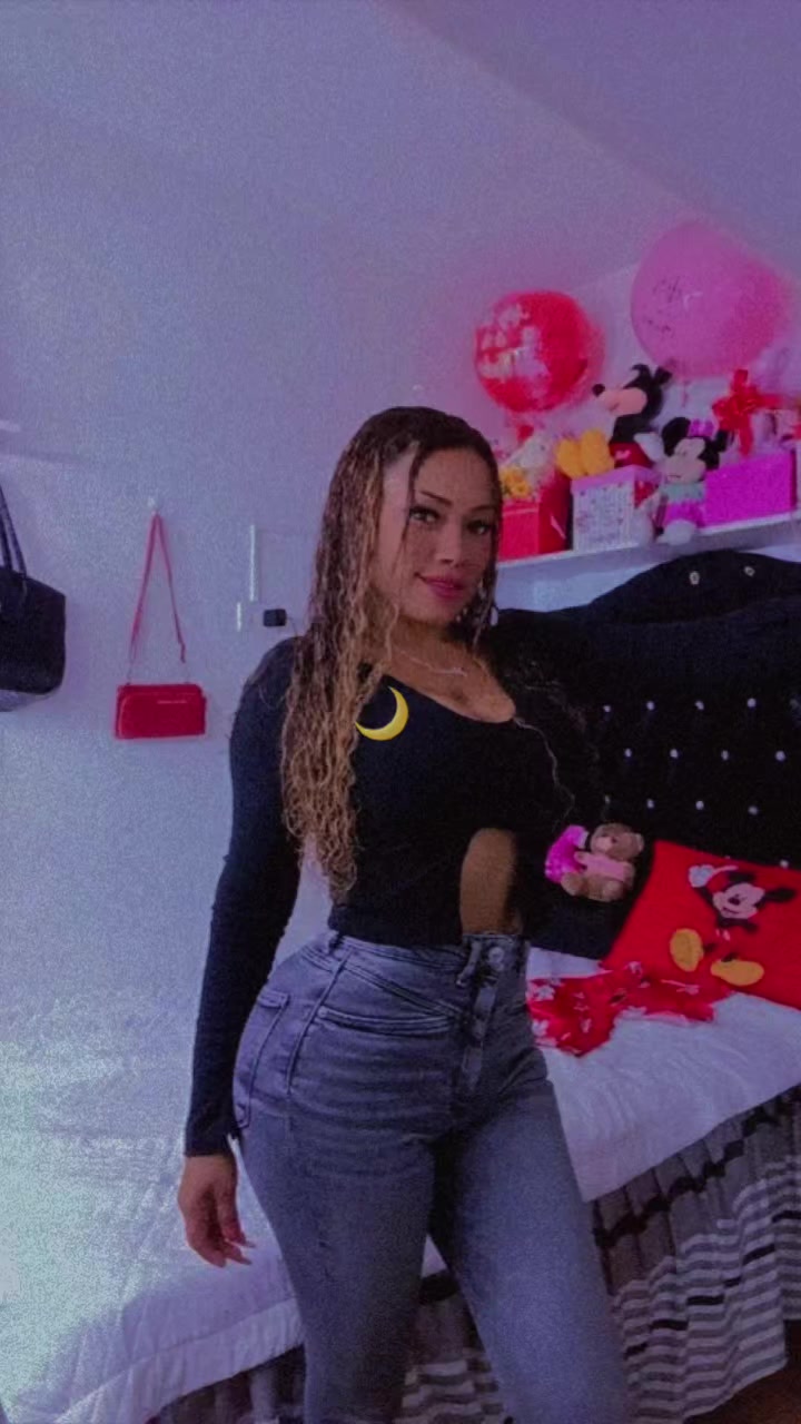 @Dulce Menacho tu negrita bella