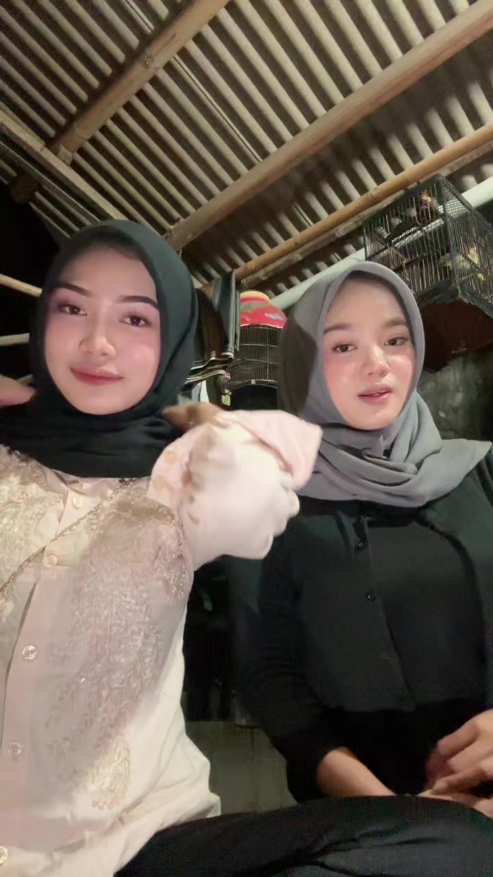 @𝐚𝐧𝐢𝐬