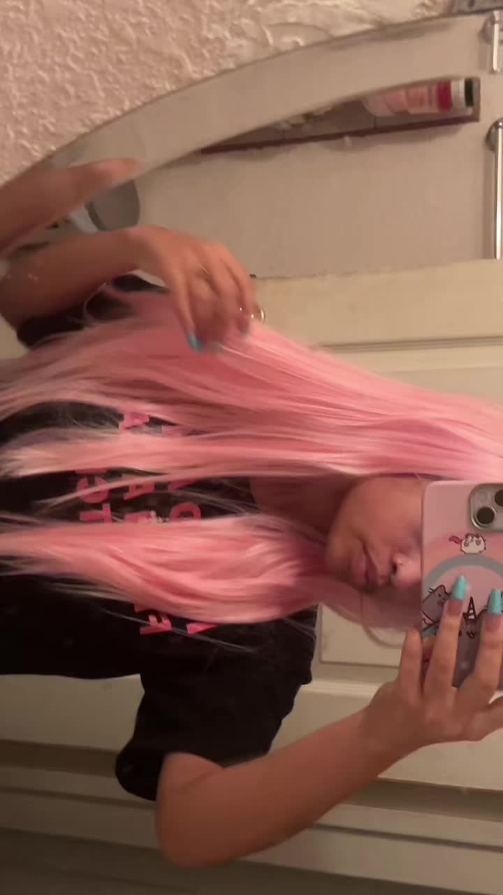 @briah 🦄💚