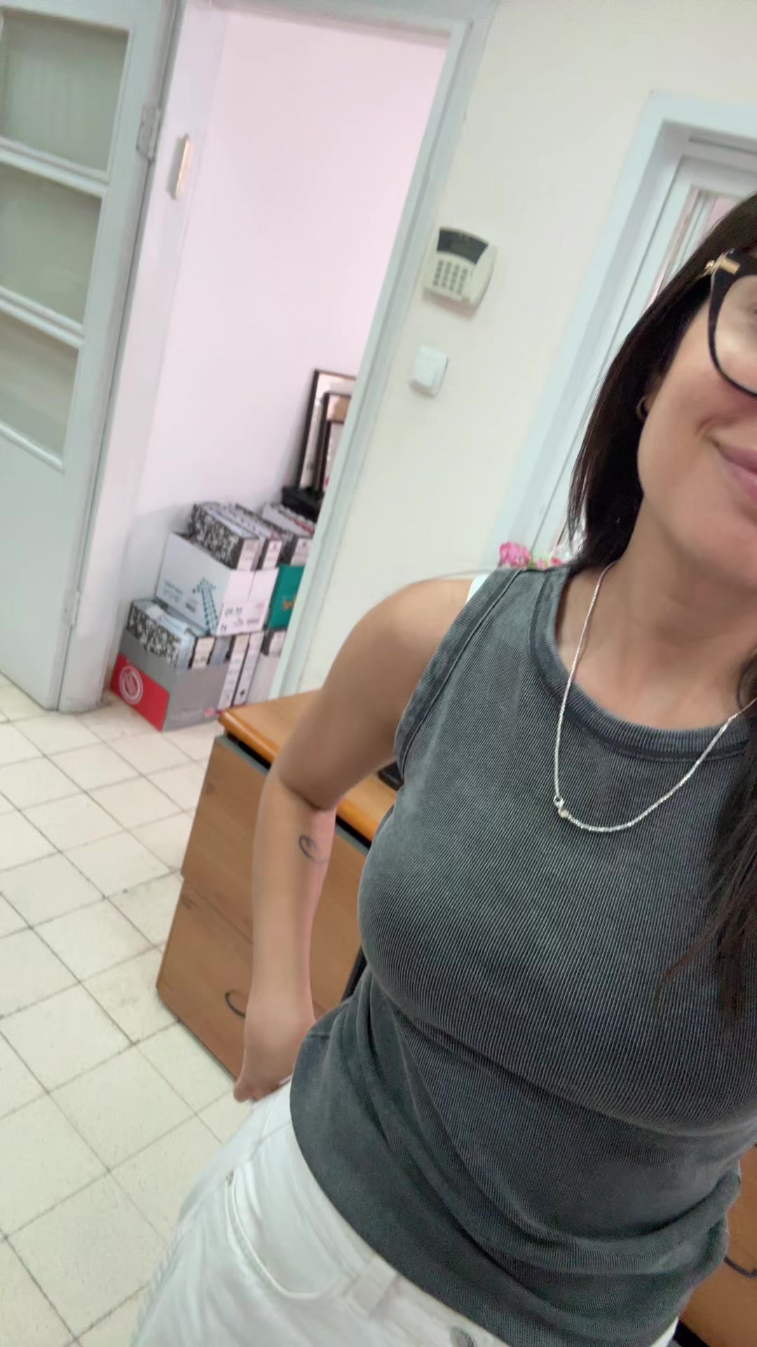 @limoratias