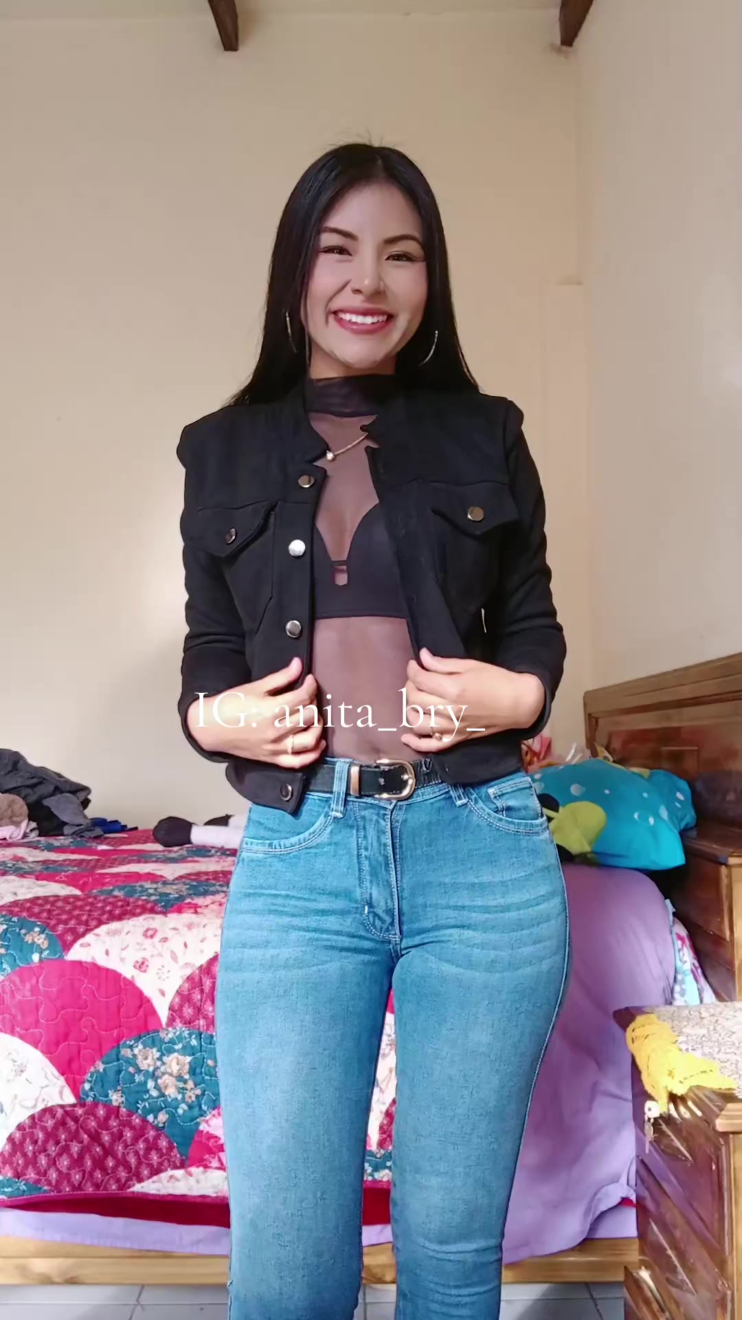 @ANITA 👑💚