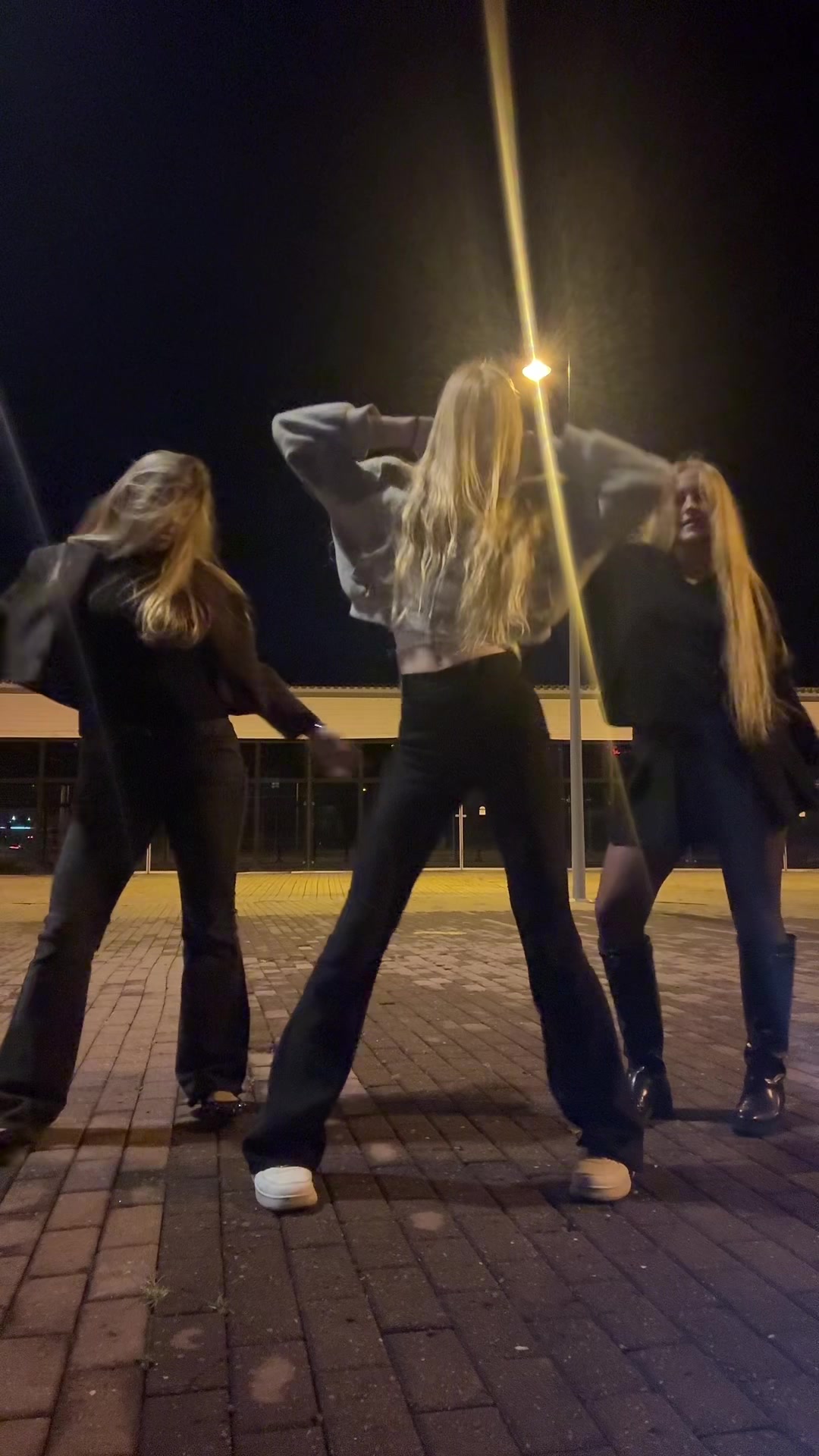 @викси