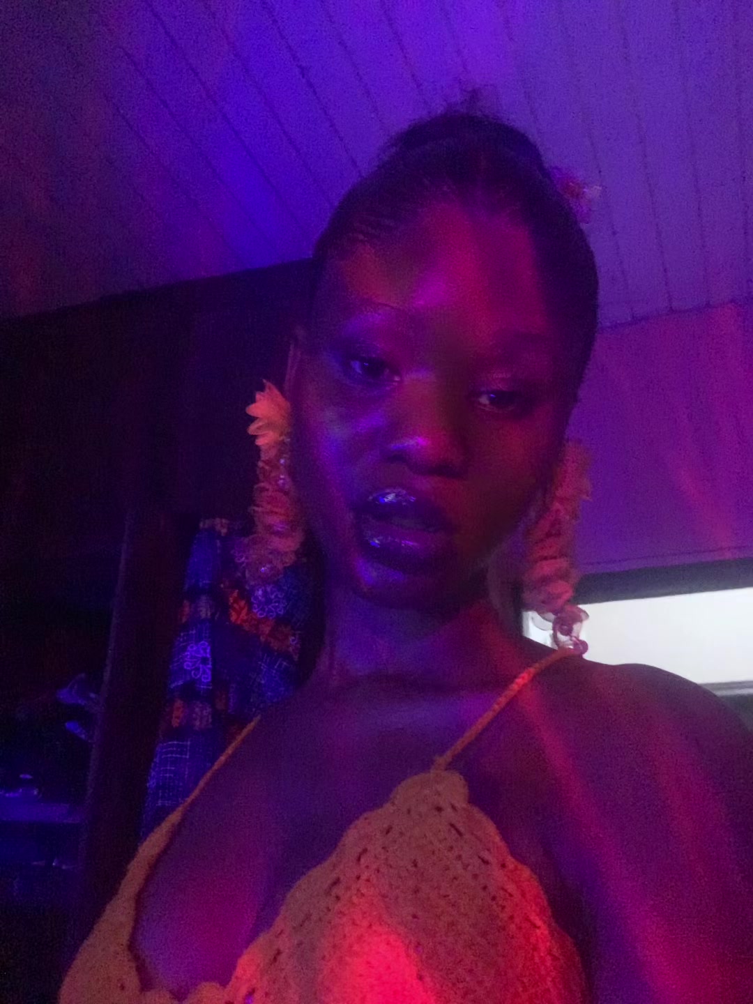 @illegurl⁷