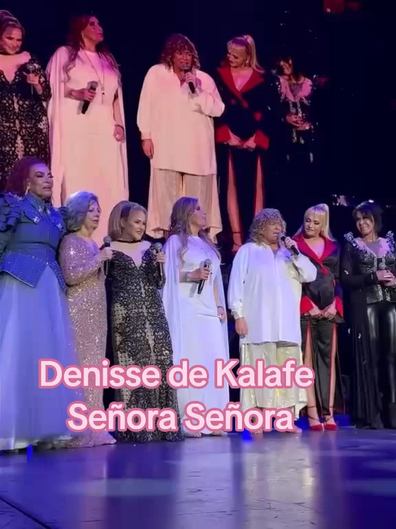 @👑🎶Dancing Queen". 🎶👑🎸💋
