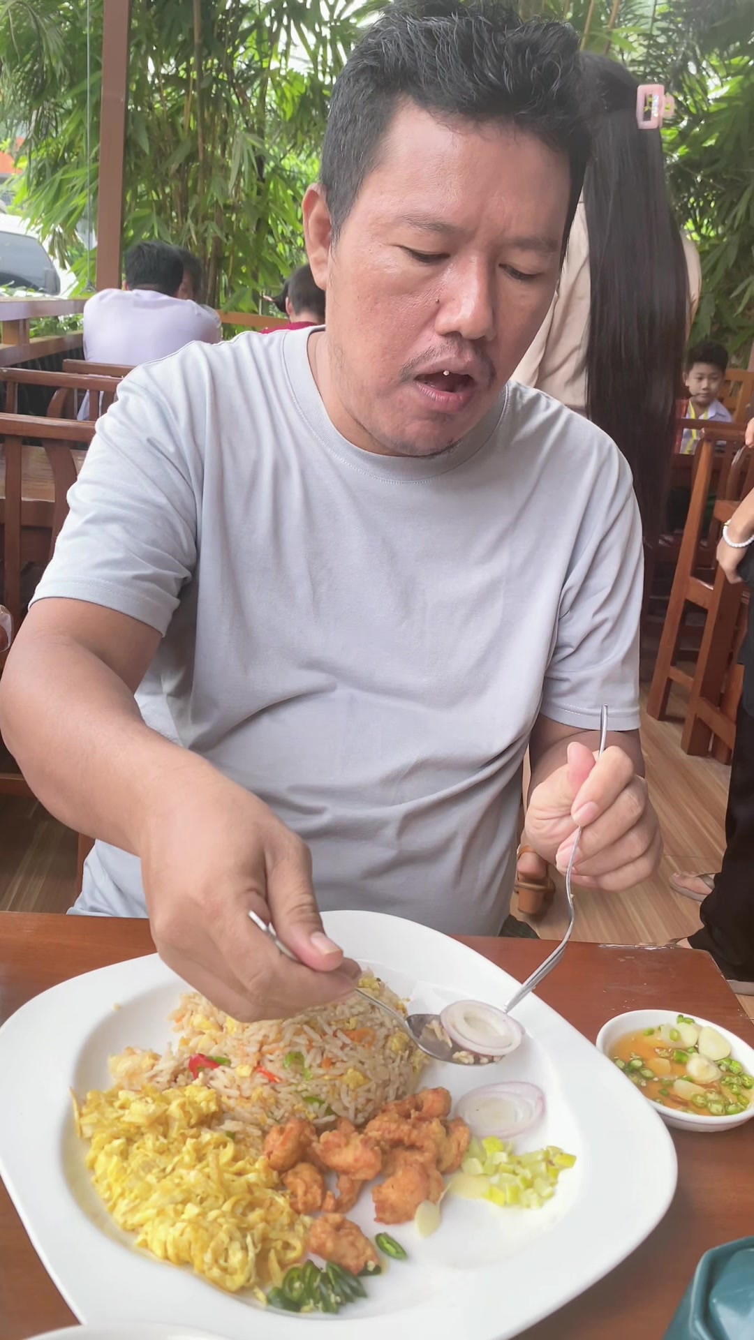 @Aye Shu Hin