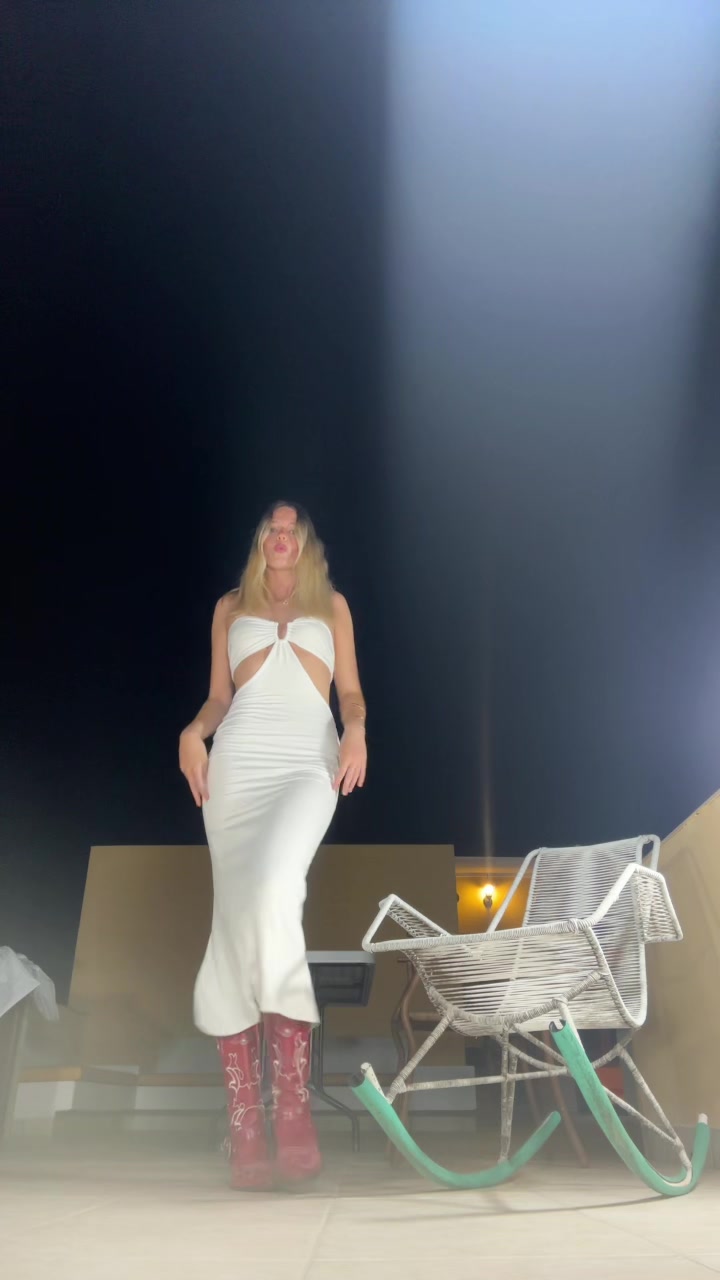 @VALENTINA