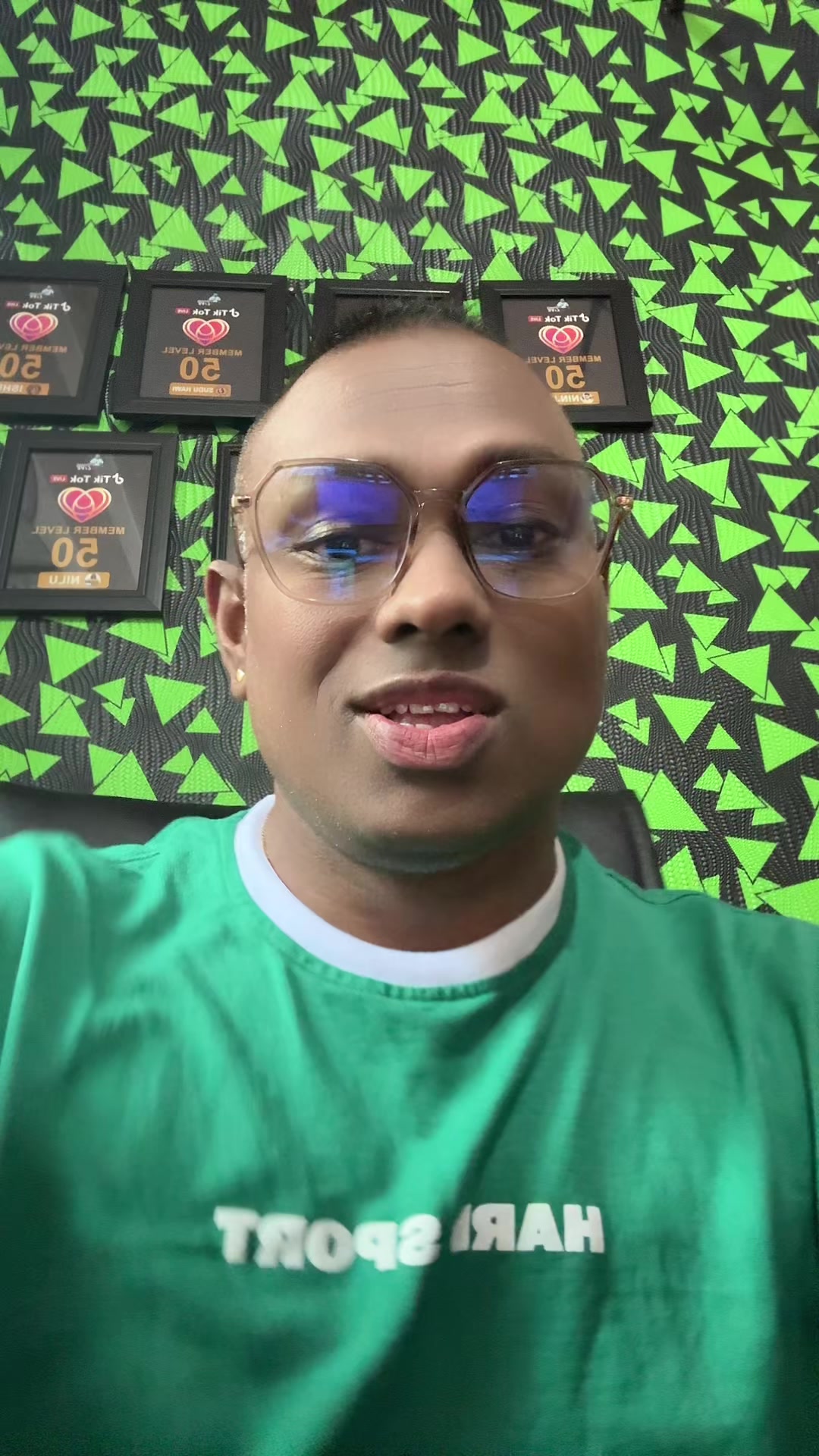 @dinesh 🇱🇰