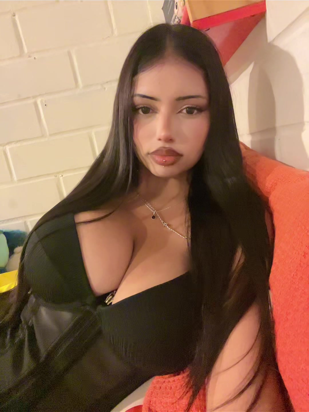 @vale 🩷