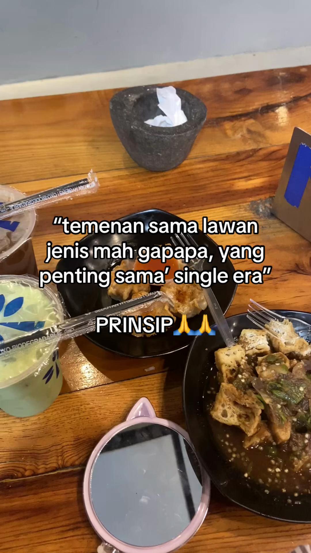 @🧚🏻&zwj;♀️