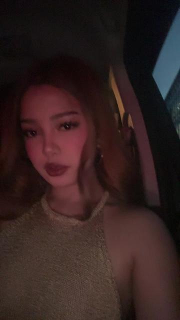 @𝒴 .