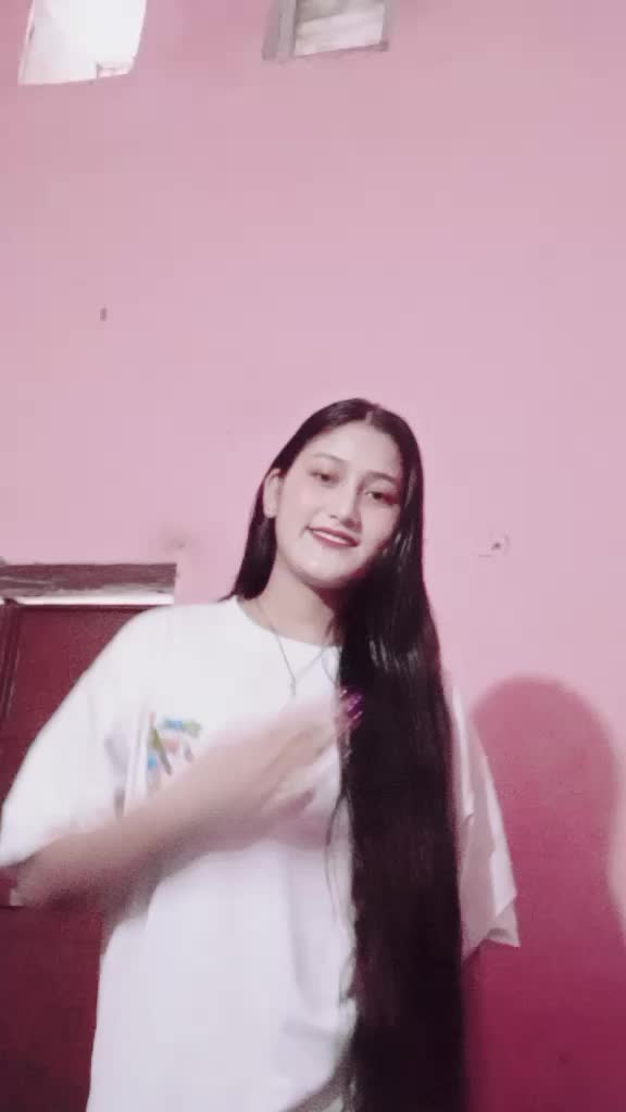 @Rekhuu 🥀💗🦚🌷