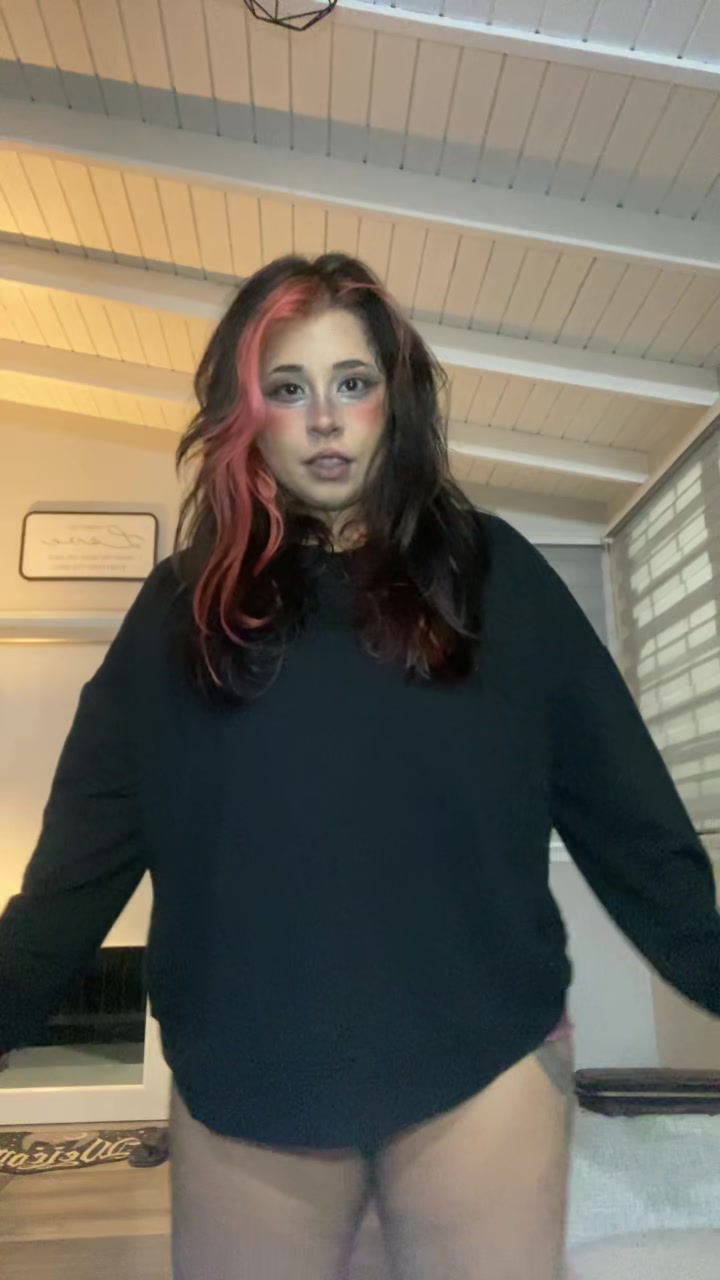 @𝒞𝒽𝒶𝓁𝓎𝑒𝑜𝓃༒