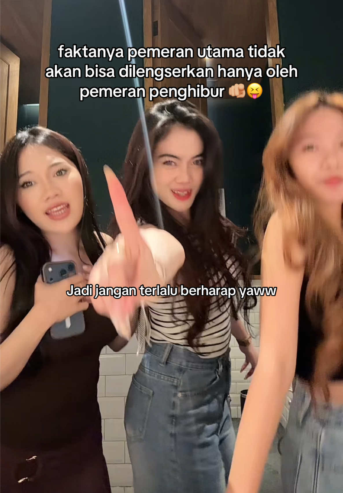 @AGNESSTANIA