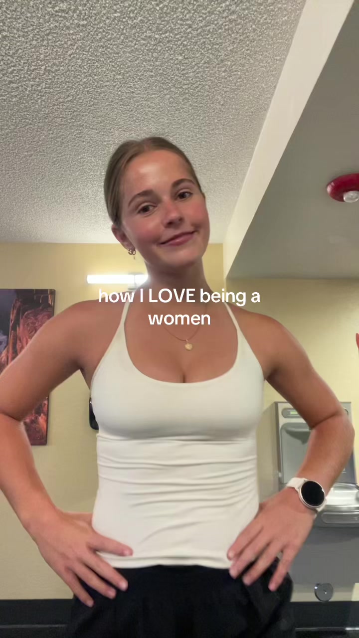 @bellaaa