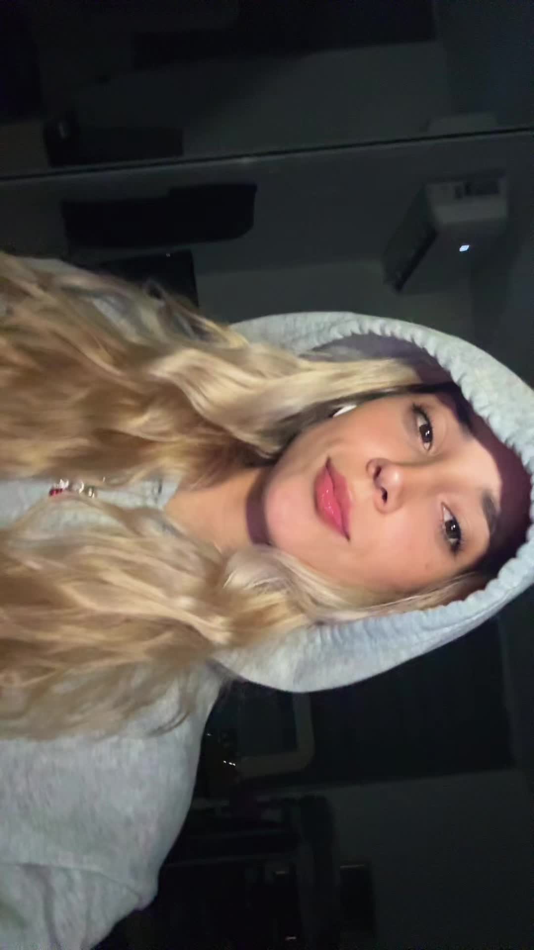 @Nayeli💎