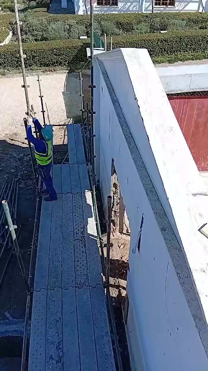 @D