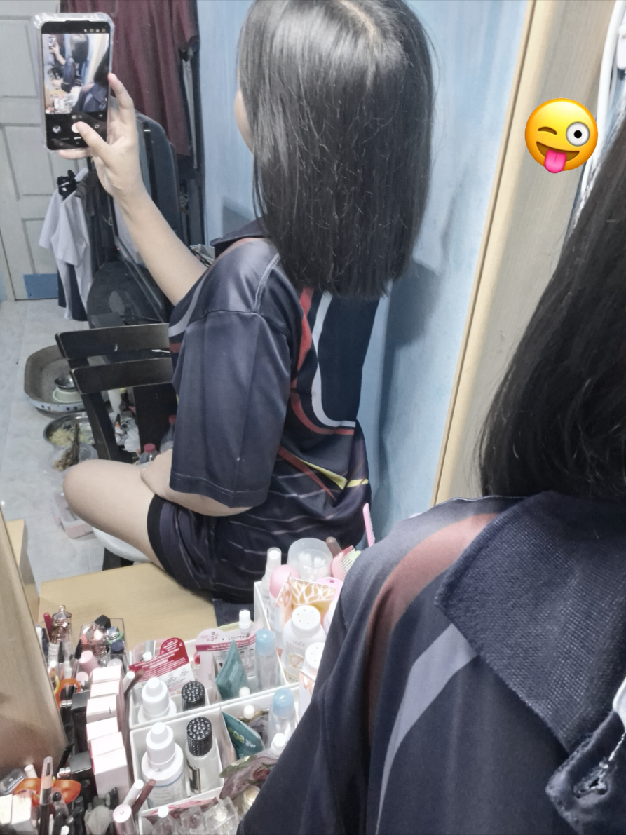 @มอมีนน🫠