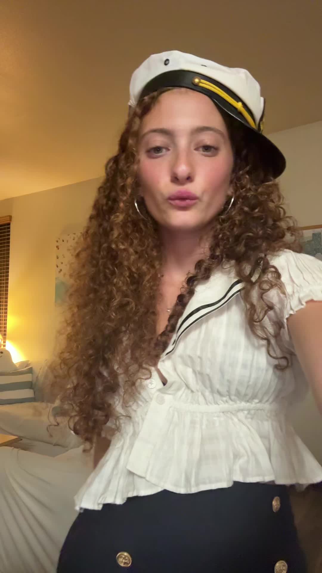 @Emelia031306