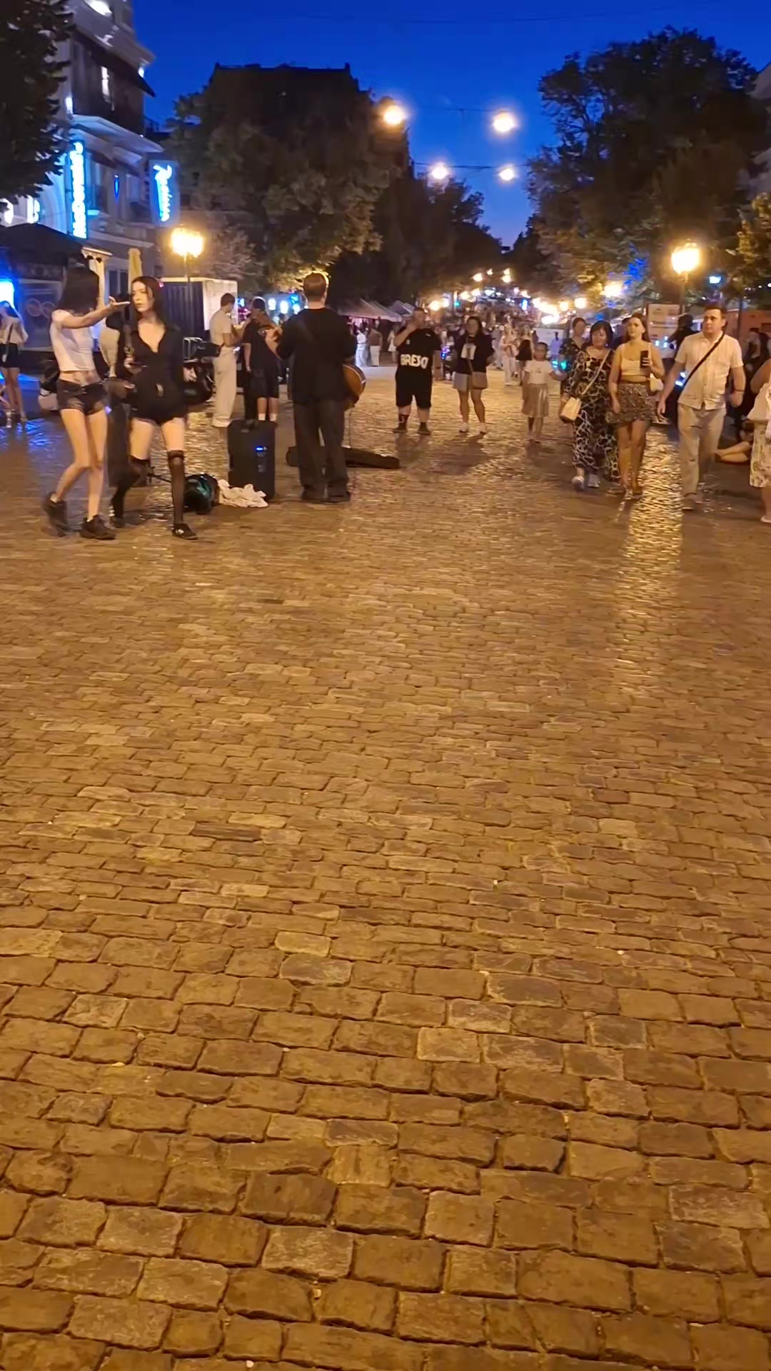 @Одеський Ваньок 😎