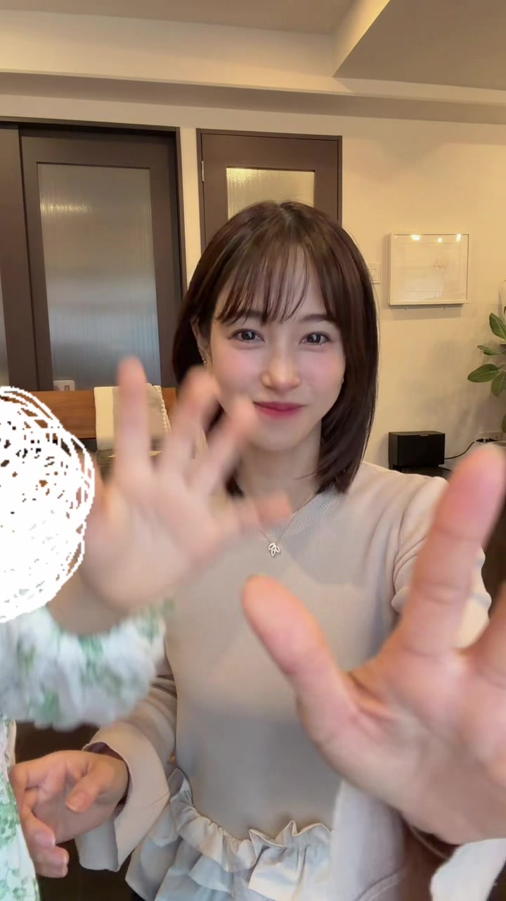 @鷲見 玲奈