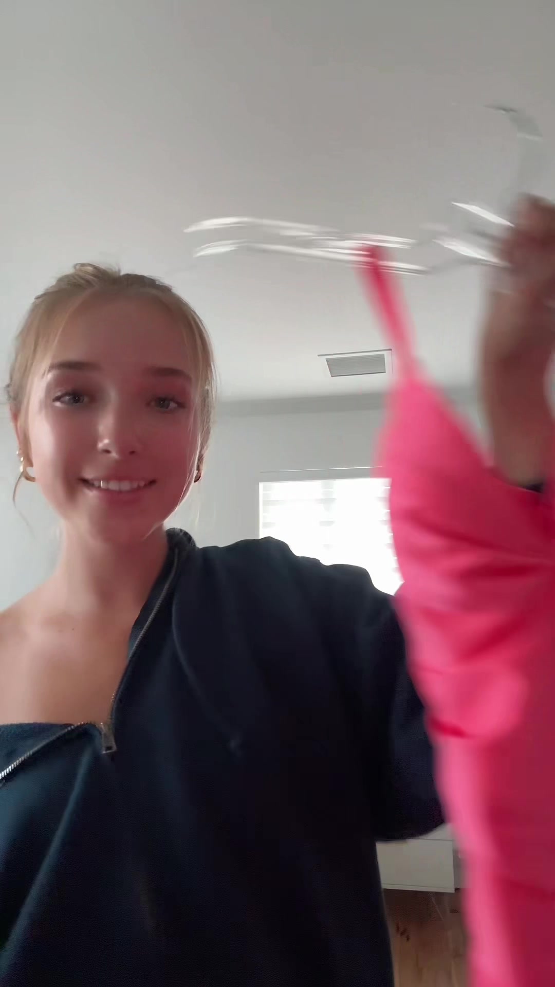 @👩🏼👩🏼