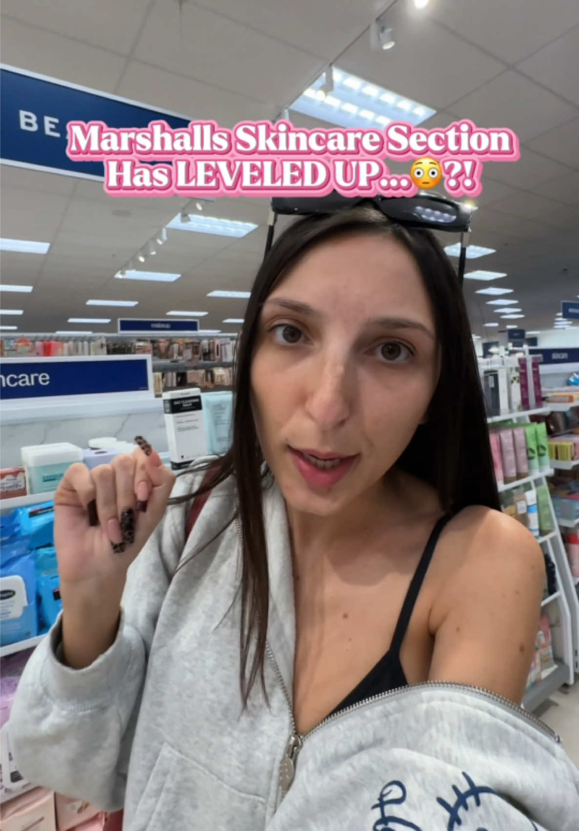@ItsAlexisSimone