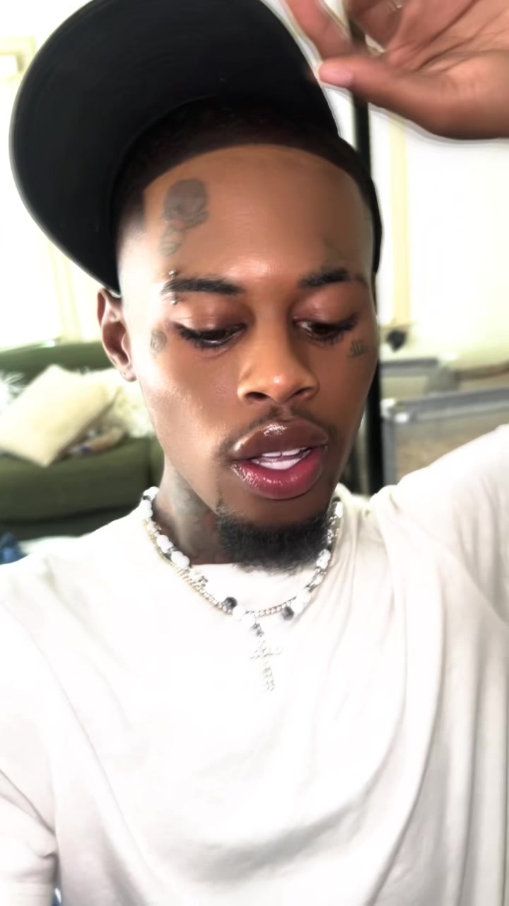 @Dollboy