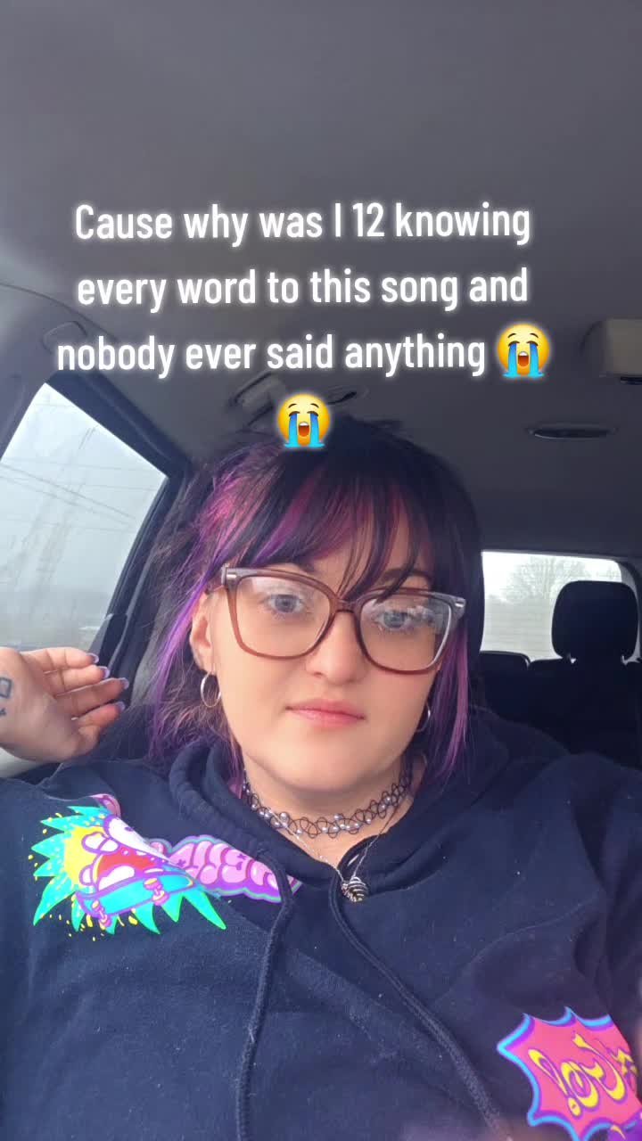 @karihodge
