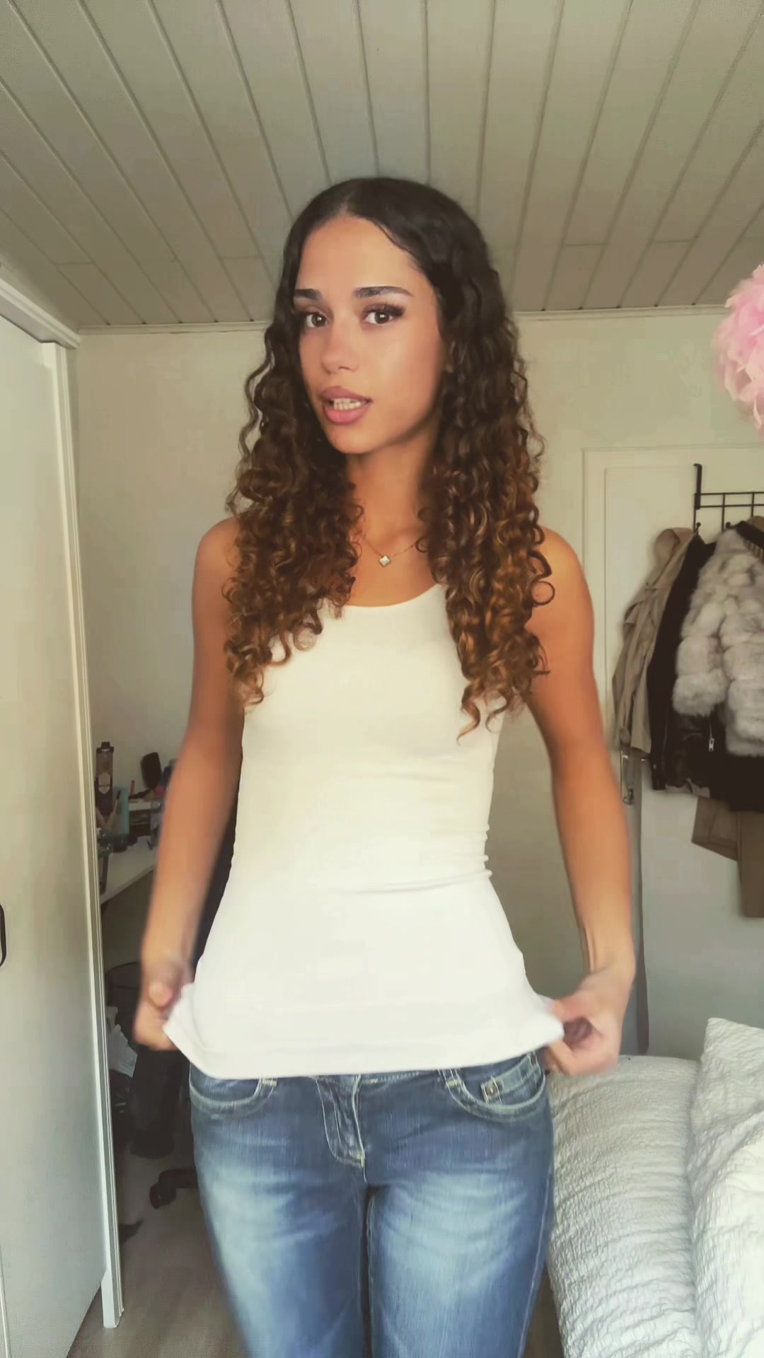 @nisahayro