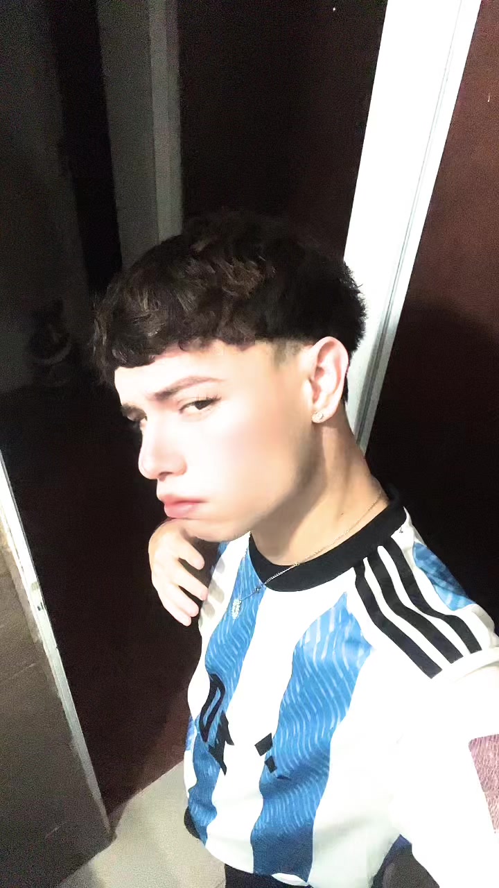 @𝑀𝑎𝑥i𝑖 coronel🦁